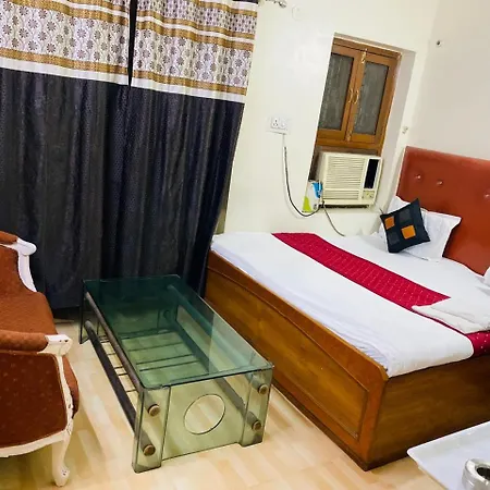 The Super Residency - Near Nizamuddin Markaz & Auliya Dargha New Delhi Exterior photo