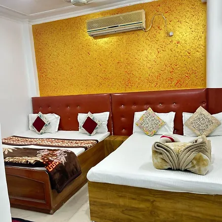 The Super Residency - Near Nizamuddin Markaz & Auliya Dargha New Delhi Exterior photo