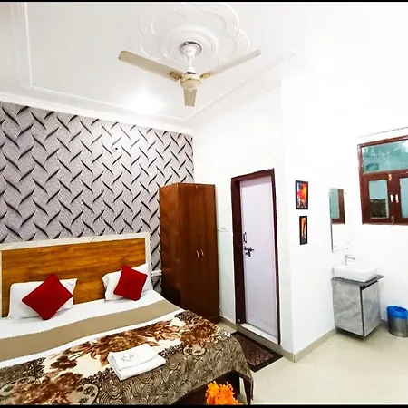 The Super Residency - Near Nizamuddin Markaz & Auliya Dargha New Delhi Exterior photo